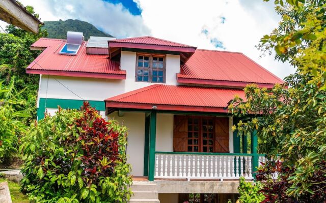 Roxy's Mountain Lodge