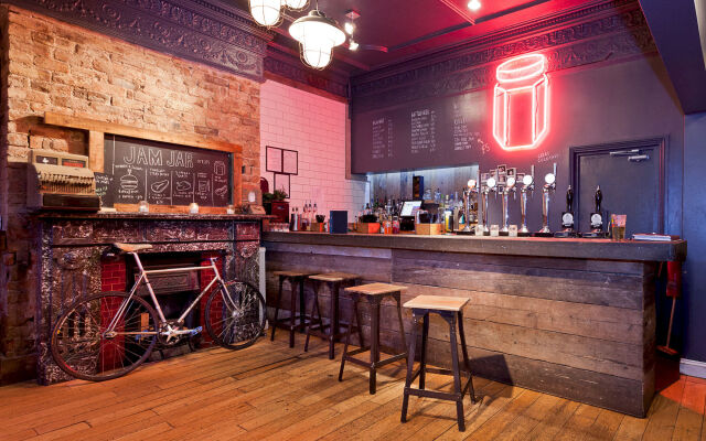 New George Hotel
