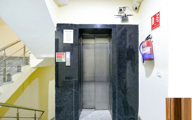 FabHotel Dwarka Residency