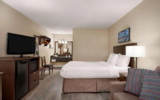 Travelodge by Wyndham Salmon Arm