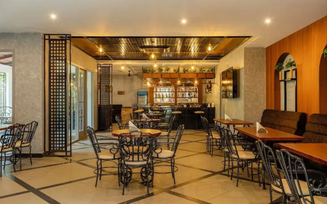 Sterling Hibis Vellore