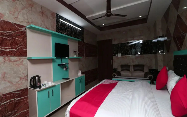 OYO 15794 Jatin Hotel