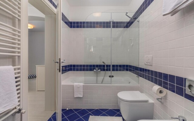 Nice Home in Pula With Wifi and 6 Bedrooms