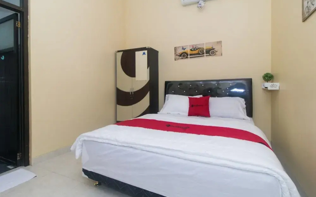 Rumah Kost Cahaya by RedDoorz