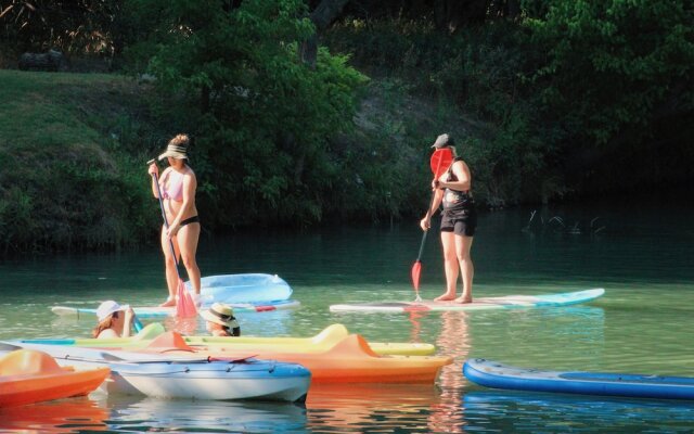 5 Son's Geronimo - Birdhouse Cabin