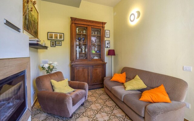 Awesome Home in Fabbiano With 5 Bedrooms and Wifi