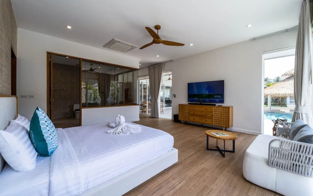Luxury 7 Bedroom Pool Villa - WL67