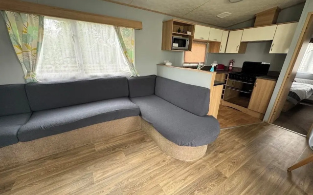 Pets go Free 3 Bedroom Caravan at Heacham Beach