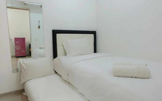 Comfy 2BR (No Kitchen) Apartment at Aeropolis Crystal Residence