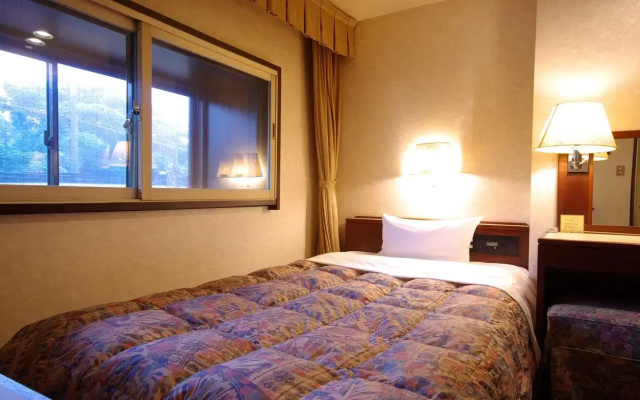Leo Plaza Hotel