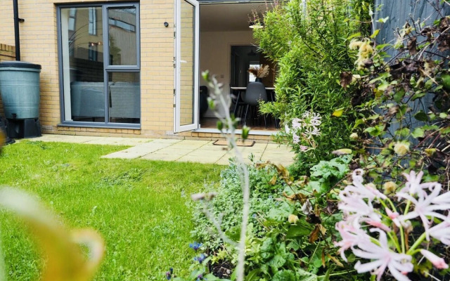 SA Today Firepool Cres Taunton Fibre Wi-fi Netflix