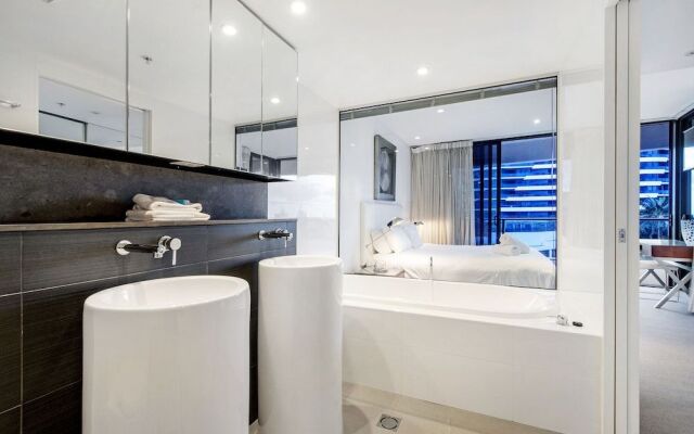 Oracle Broadbeach Apartments