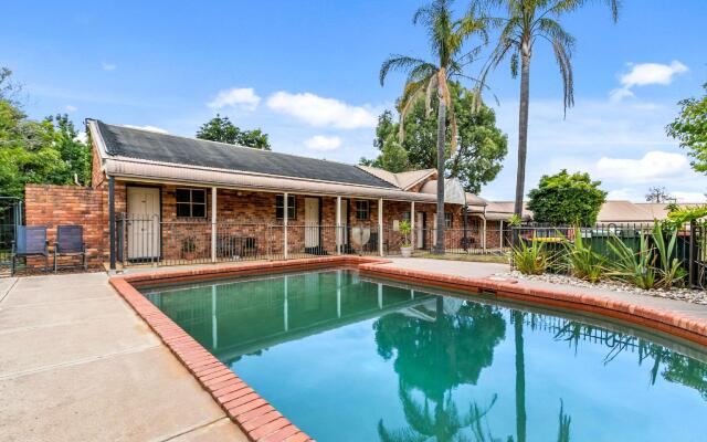 Greensborough Motel