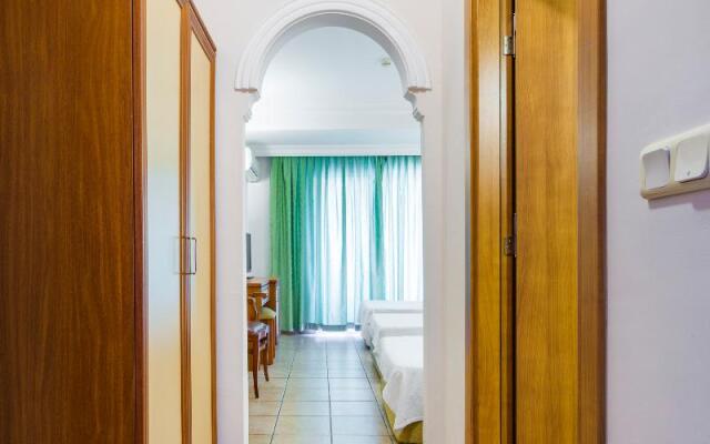 Alanya Beach Hotel