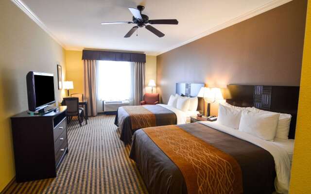 Comfort Inn & Suites Fort Worth - Fossil Creek