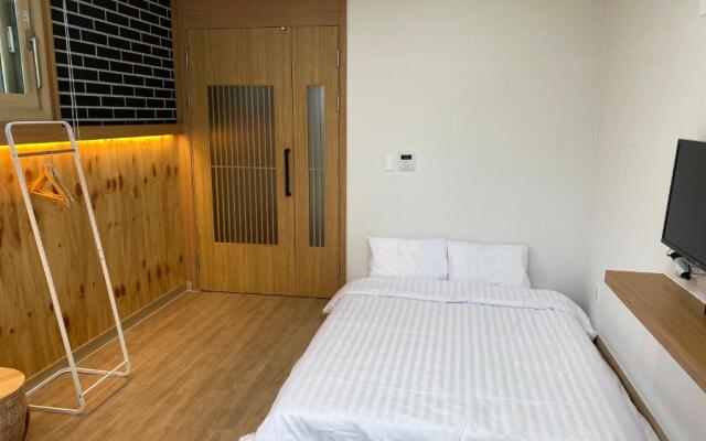 38th Street Guesthouse