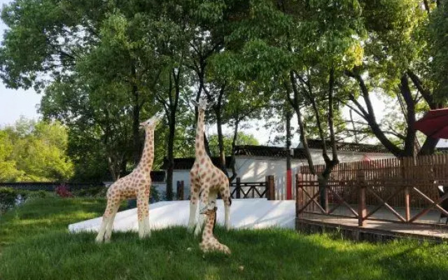 Weiduo Bieyuan Hostel