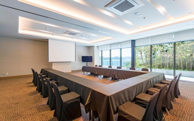 Stanford Hotel & Resort Tongyeong