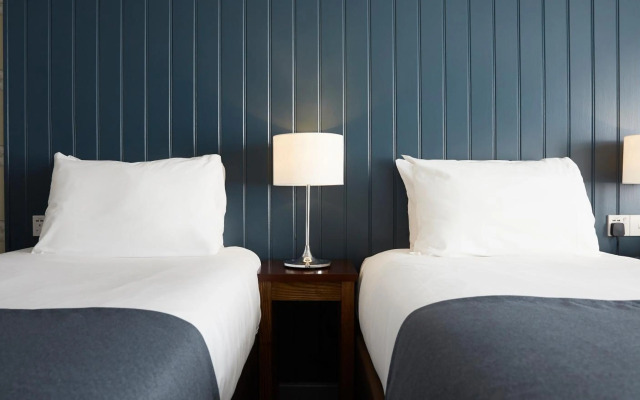 Darrington Hotel