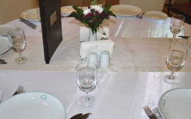 Tilmen Hotel