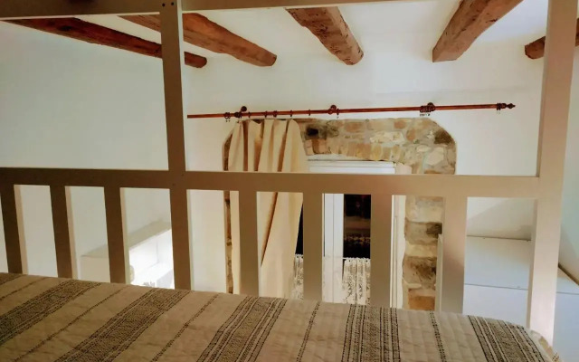 Isola Studio Rosa
