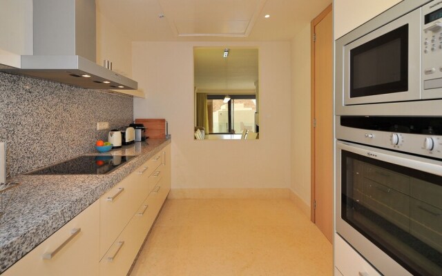 Monteros Hill Club Marbella Canovas (VC)