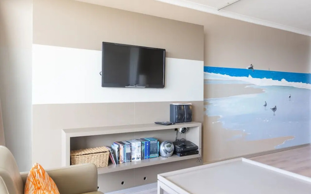 Ground-floor Gem by the Sea