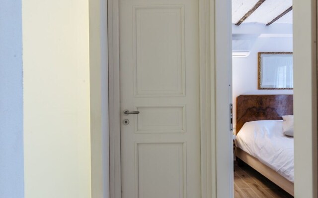 Casa dell'Antiquario al Teatro Massimo