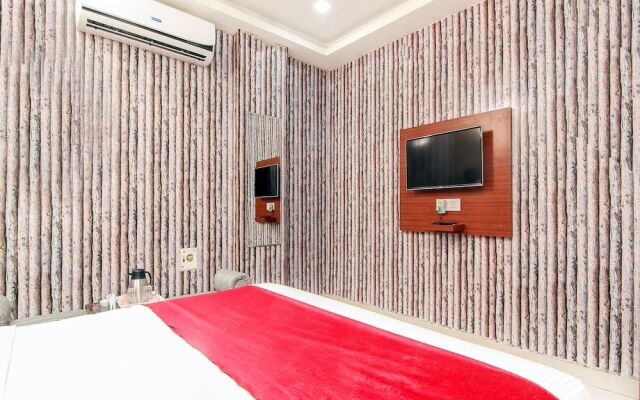 OYO 4308 Hotel Zaarang Inn
