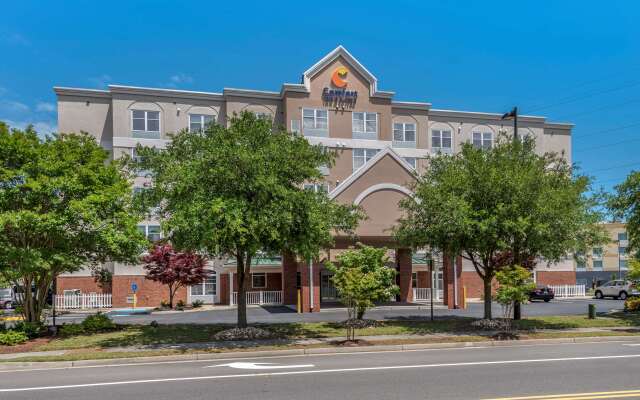 Comfort Inn & Suites Virginia Beach - Norfolk Airport