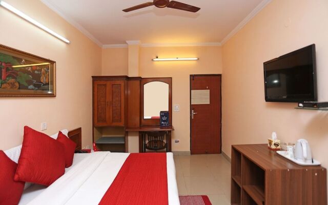 OYO 9301 Hotel RedBury