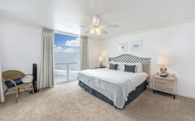 Shoreline Towers 2085 2 Bedroom Condo