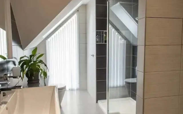 Sleeps 14,tavistock Luxury 5-bed House