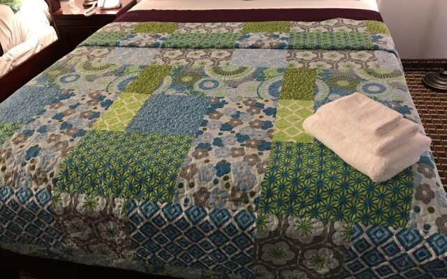 Grewals Inn and Suites by Elevate Rooms