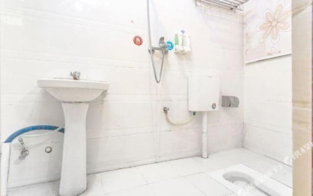 Lihui Business Hostel