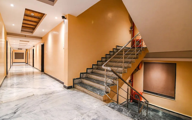 Fabhotel Shivani International