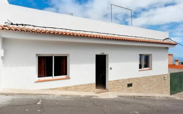 Holiday Home in Tenerife With Mountain Views