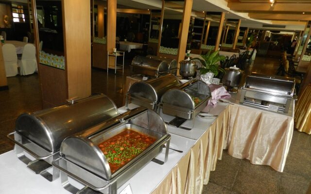 The Niran Grand Hotel