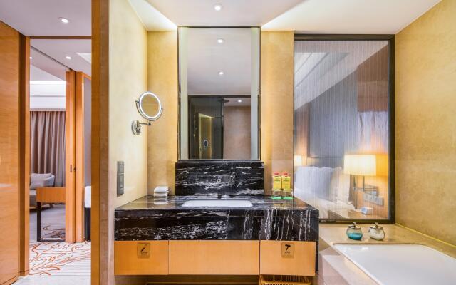 Holiday Inn Chengdu Oriental Plaza by IHG