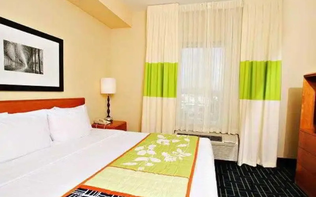 Comfort Inn & Suites South Akron