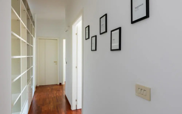 Modern Petroleum Apartment by Wonderful Italy