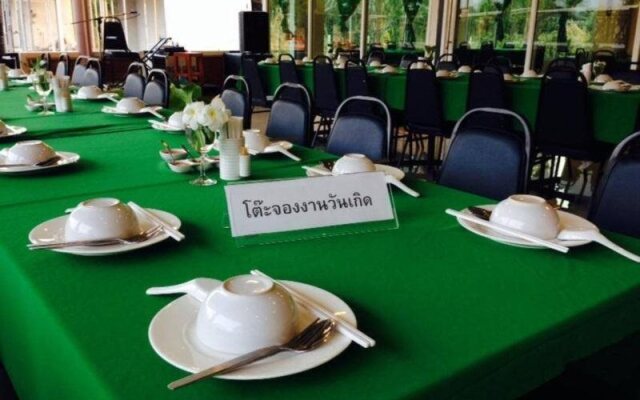 Thanasiri Hotel & Resort