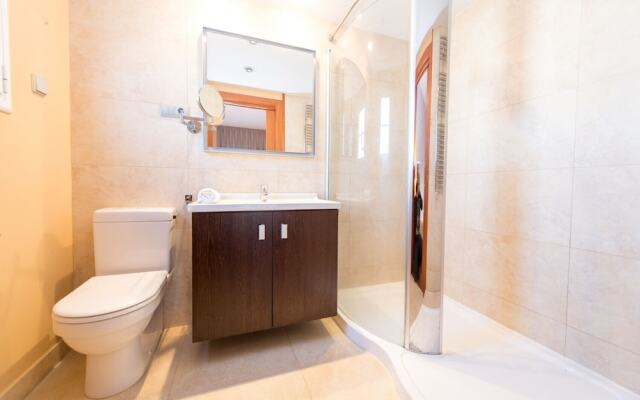 HomeHolidaysRentals Royal