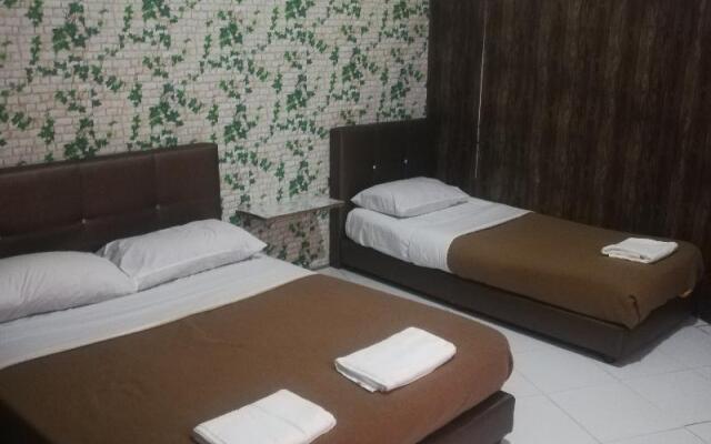 SPOT ON 90095 Slk Hotel