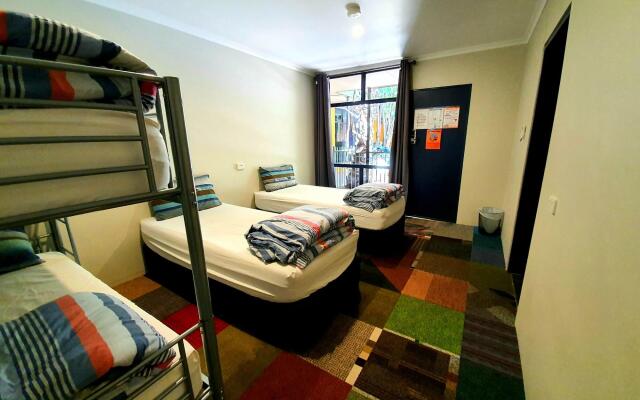 Jump Inn Alice Budget Accommodation