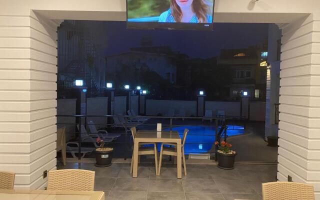 Miyas Luxury Hotel