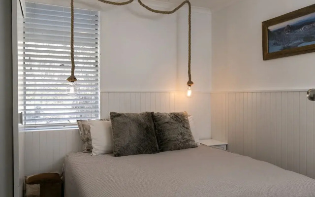 Feathertop Alpine Lodge