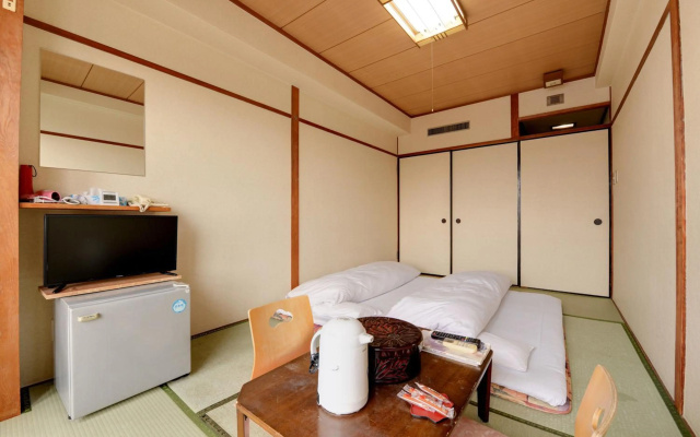 Hotel Omiya – Guest Rooms – Kyoto