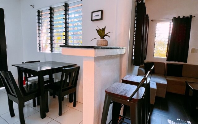 Everyday Sunday Hotel Cafe