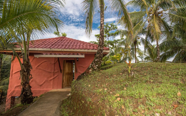 Popa Paradise Beach Resort